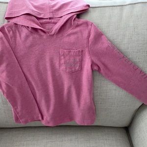 Vineyard Vines lightweight, hooded pull over tee